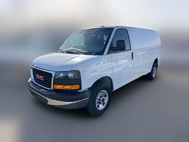 2022 GMC Savana Base