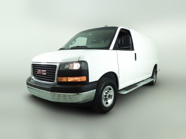 2022 GMC Savana Base