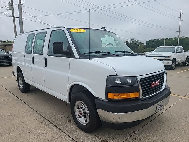 2022 GMC Savana Base