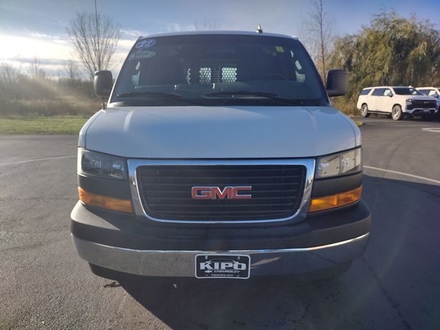 2022 GMC Savana Base