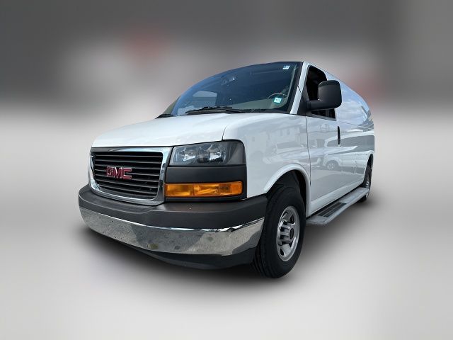 2022 GMC Savana Base