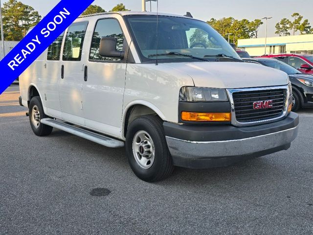 2022 GMC Savana Base