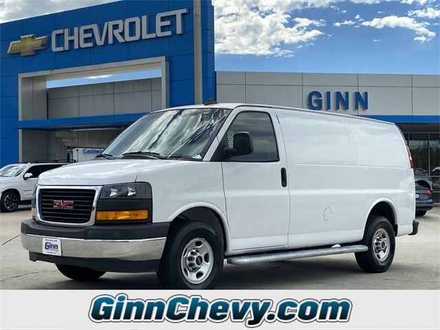 2022 GMC Savana Base