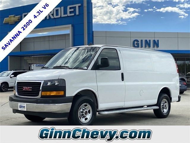 2022 GMC Savana Base