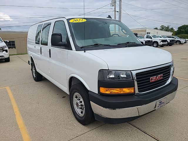 2022 GMC Savana Base