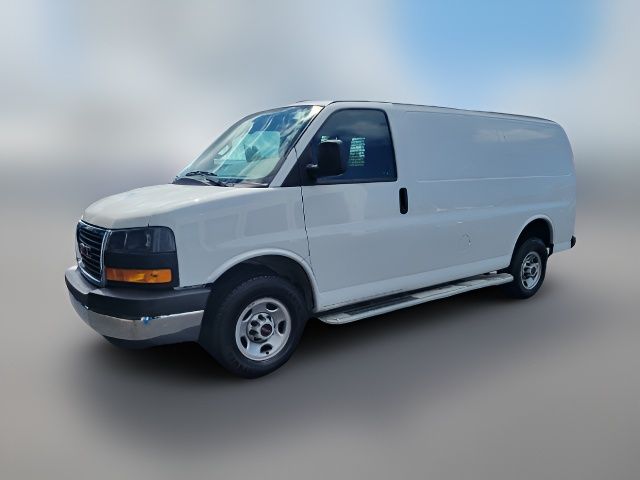 2022 GMC Savana Base