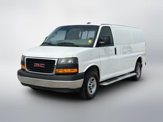 2022 GMC Savana Base