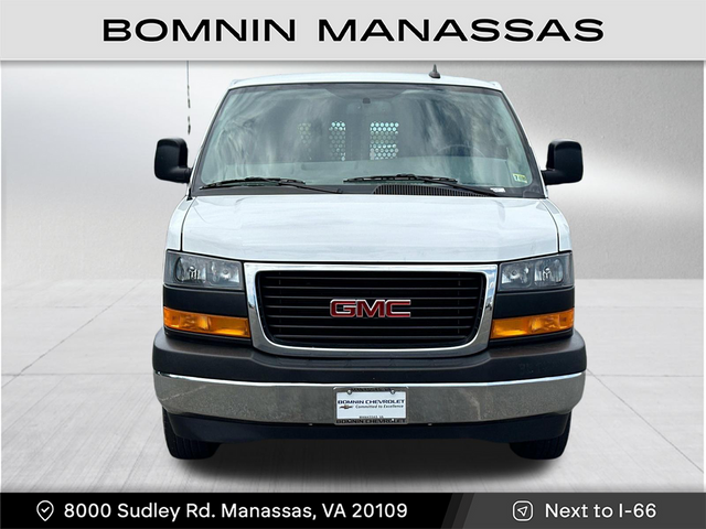 2022 GMC Savana Base