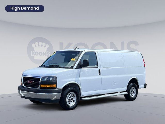 2022 GMC Savana Base