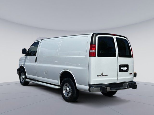 2022 GMC Savana Base