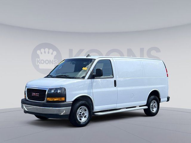 2022 GMC Savana Base