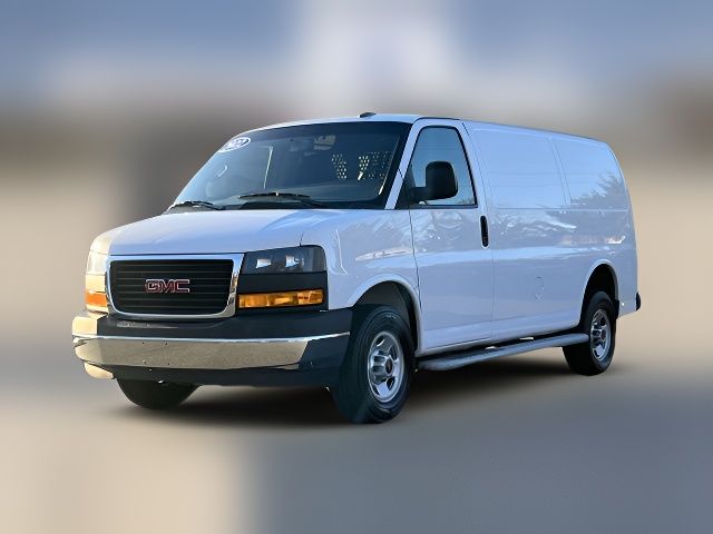 2022 GMC Savana Base