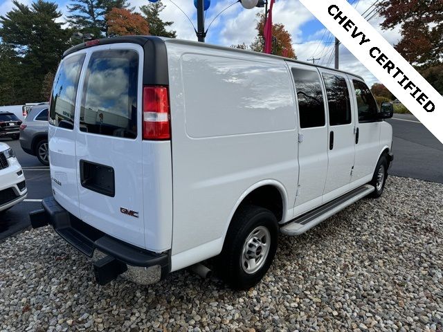 2022 GMC Savana Base