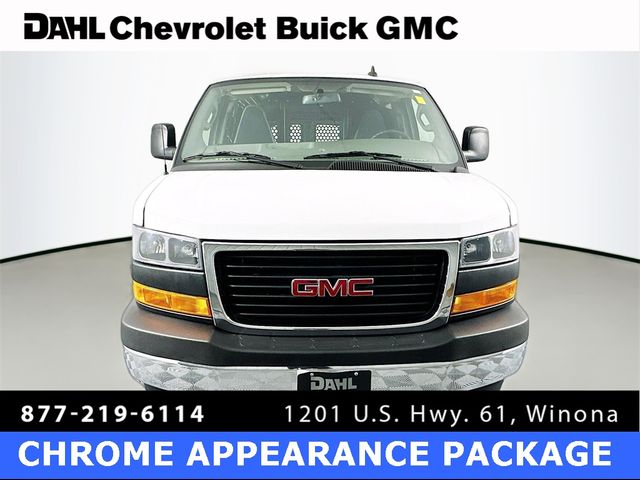 2022 GMC Savana Base