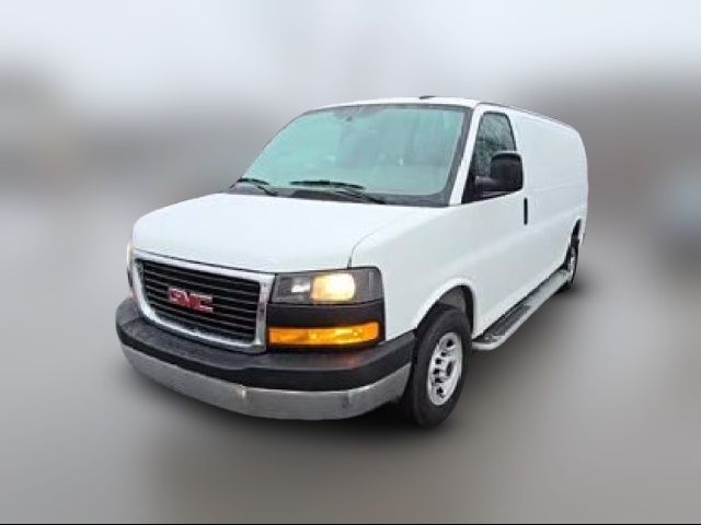 2022 GMC Savana Base