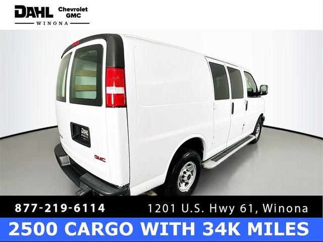 2022 GMC Savana Base