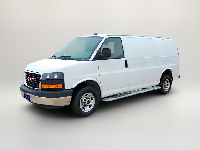 2022 GMC Savana Base