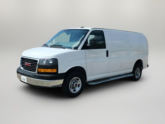 2022 GMC Savana Base