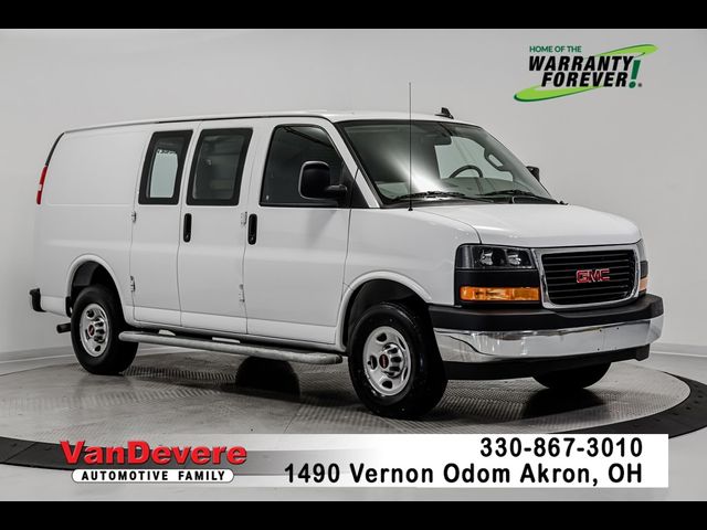 2022 GMC Savana Base