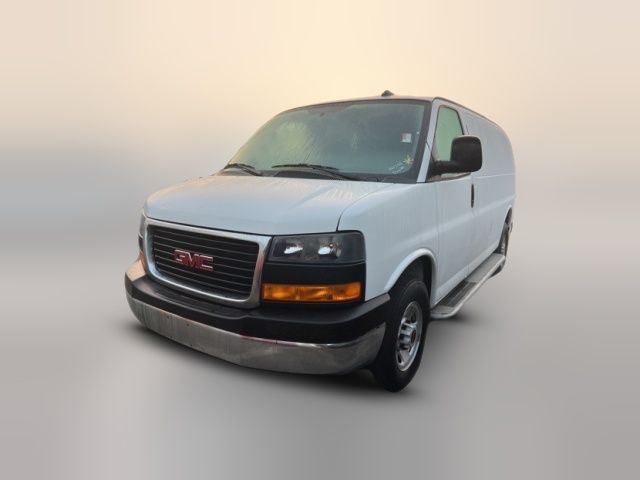 2022 GMC Savana Base