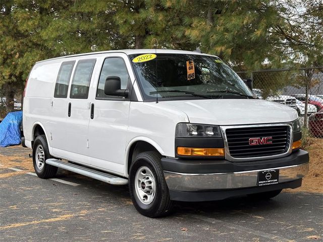 2022 GMC Savana Base