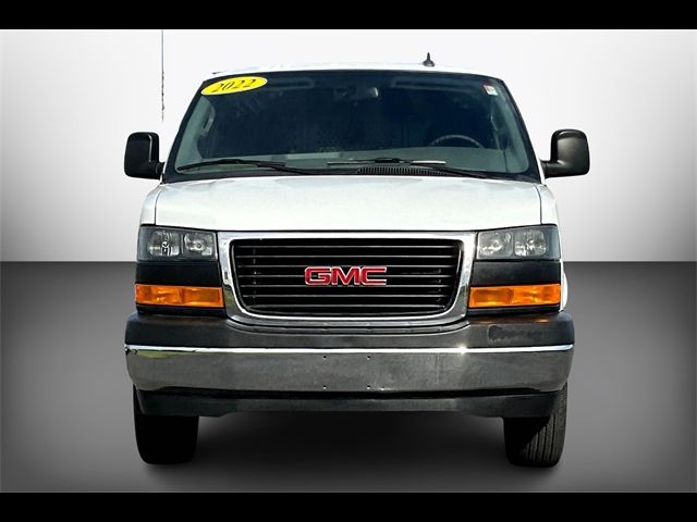 2022 GMC Savana Base