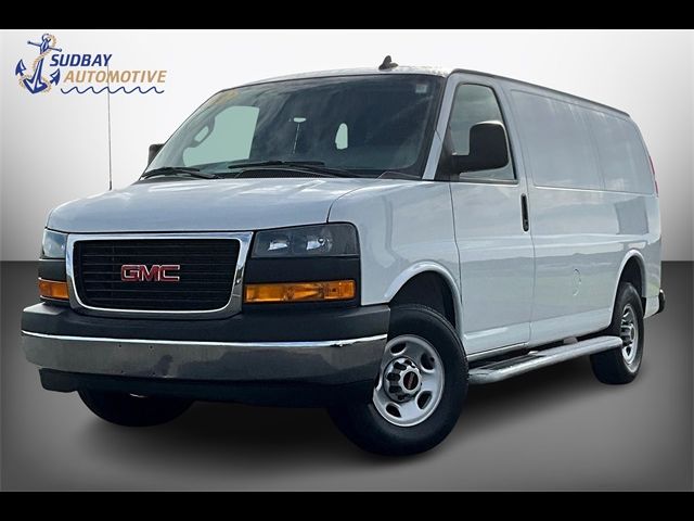 2022 GMC Savana Base