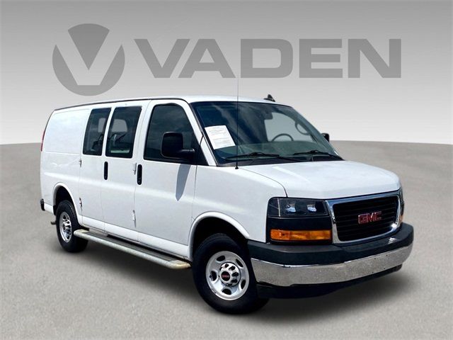 2022 GMC Savana Base