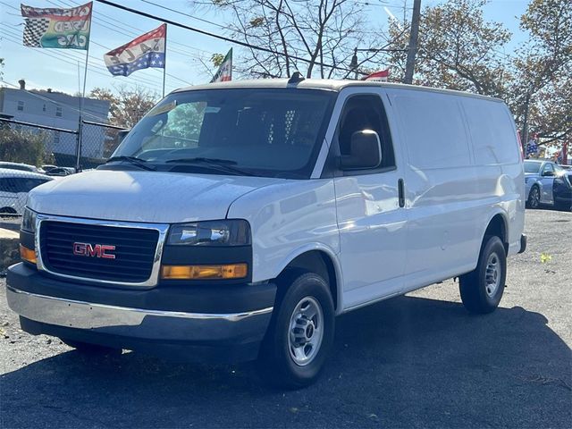 2022 GMC Savana Base