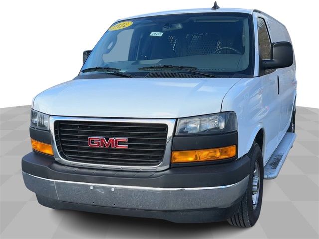 2022 GMC Savana Base