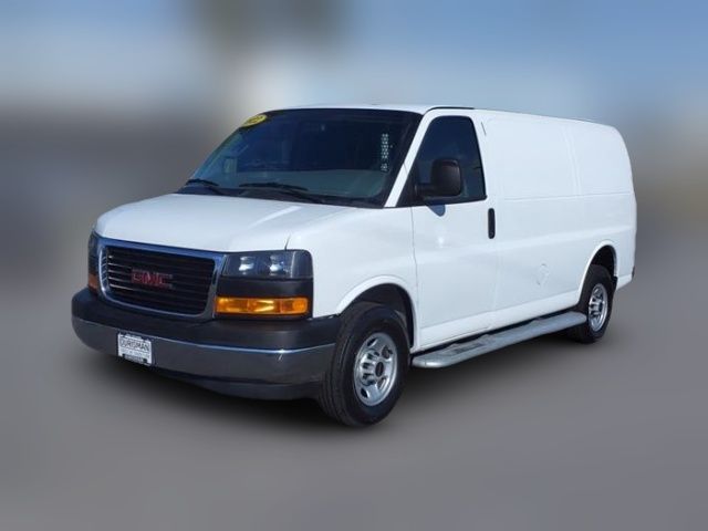 2022 GMC Savana Base