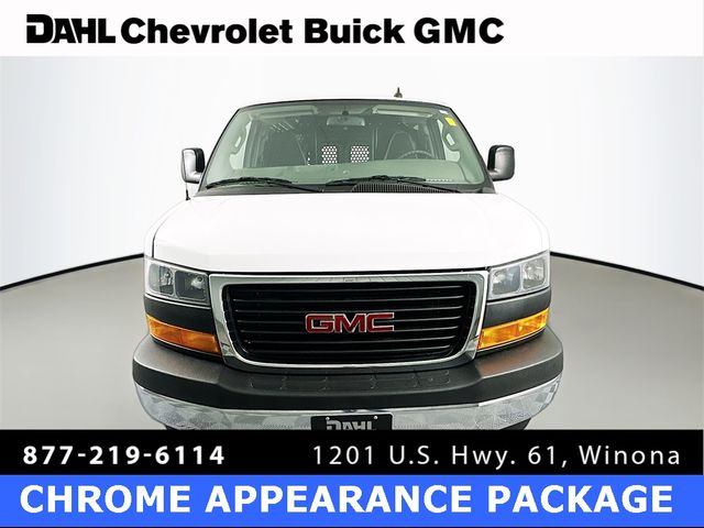 2022 GMC Savana Base