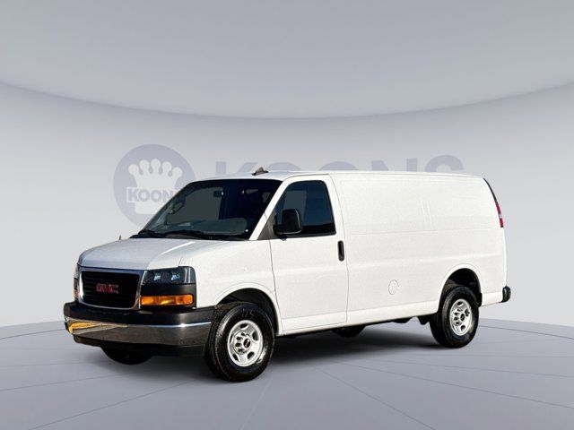 2022 GMC Savana Base