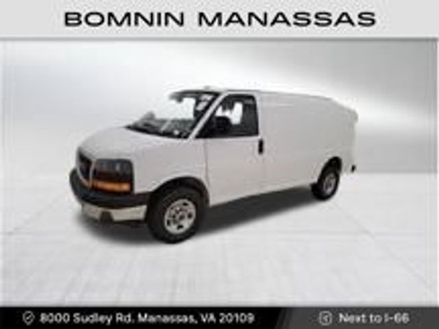 2022 GMC Savana Base