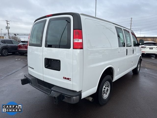 2022 GMC Savana Base