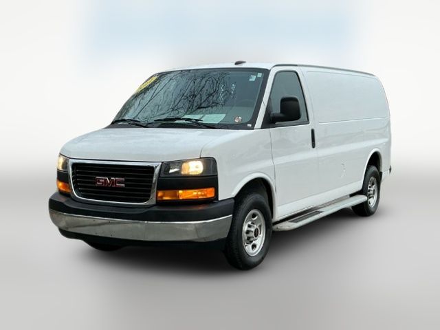 2022 GMC Savana Base