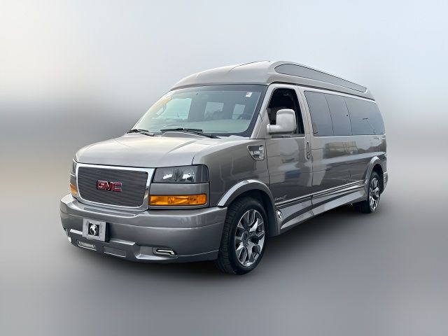 2022 GMC Savana Base