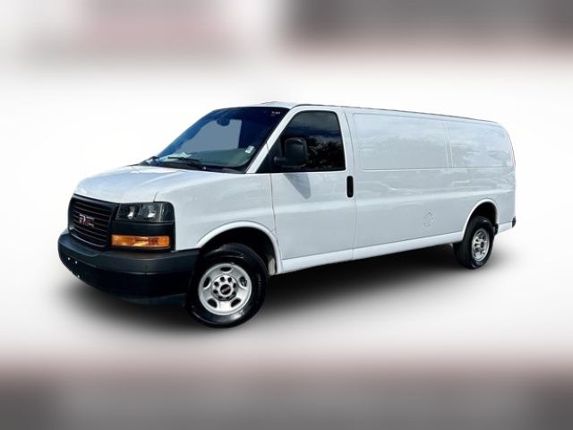 2022 GMC Savana Base