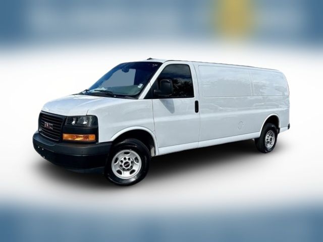 2022 GMC Savana Base