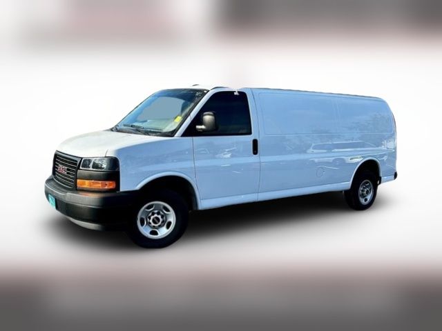 2022 GMC Savana Base