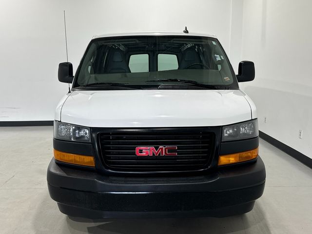 2022 GMC Savana Base