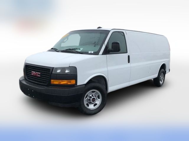 2022 GMC Savana Base