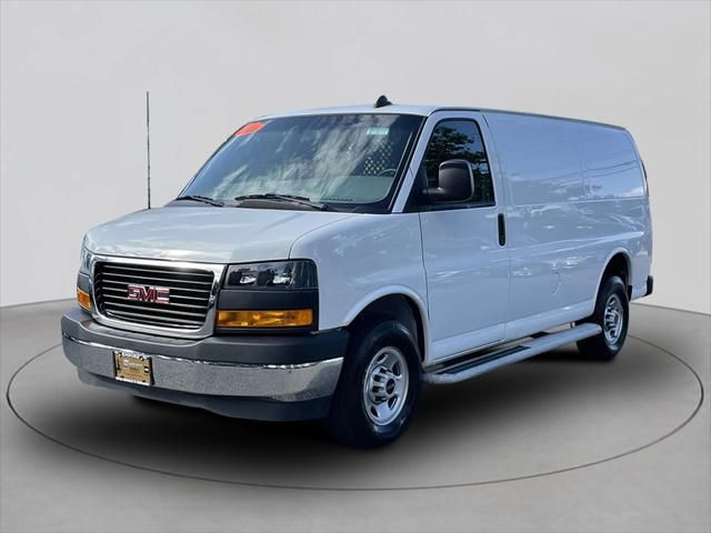 2022 GMC Savana Base