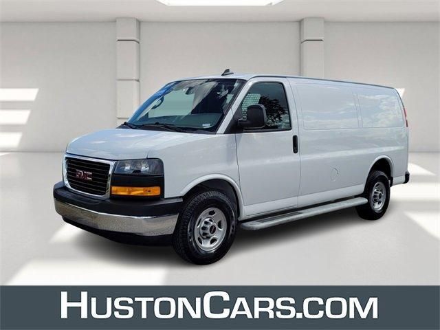 2022 GMC Savana Base