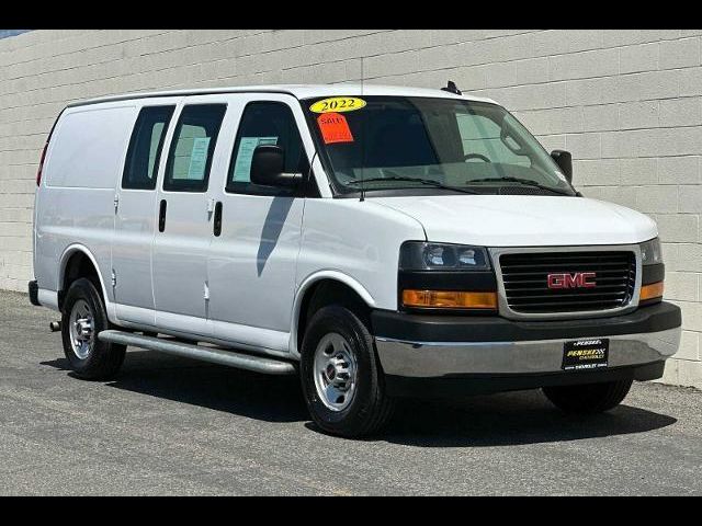 2022 GMC Savana Base