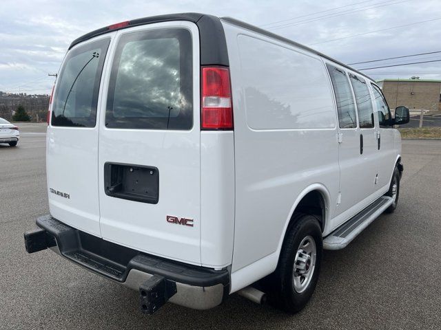 2022 GMC Savana Base