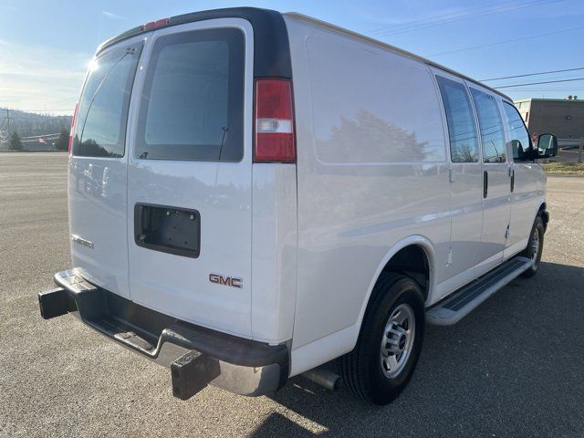 2022 GMC Savana Base