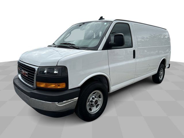 2022 GMC Savana Base