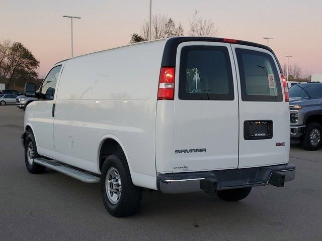 2022 GMC Savana Base