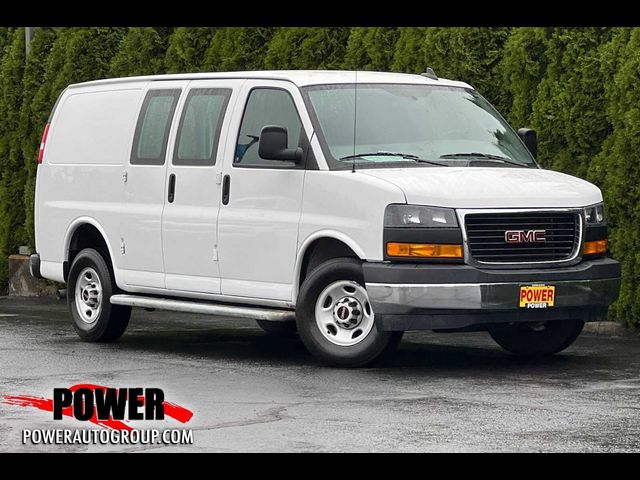 2022 GMC Savana Base